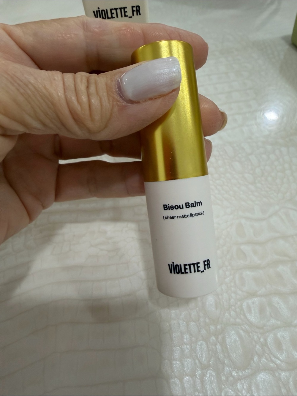 Bisou Bisou Sheer Matte Balm in Gold & White